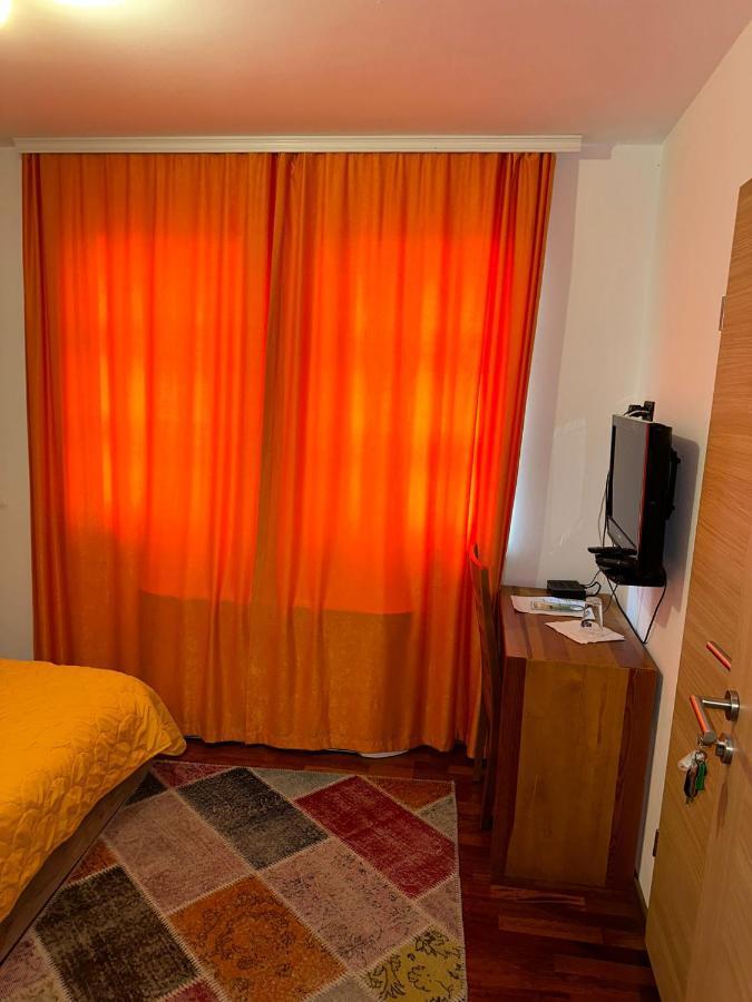 Apartments Prizreni 外观 照片