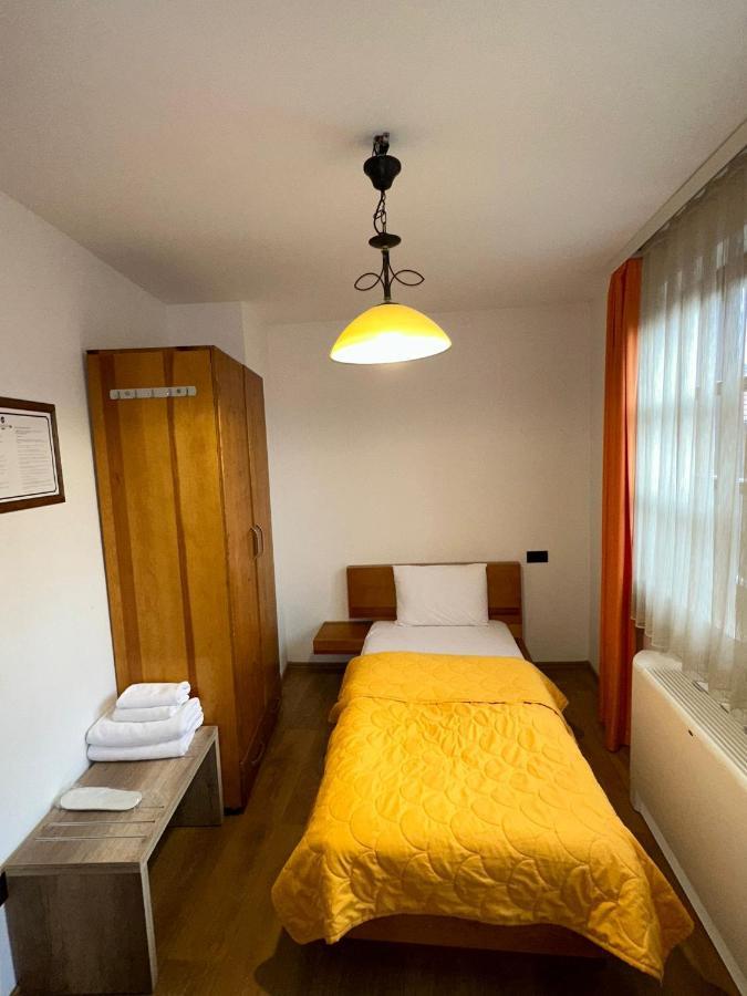 Apartments Prizreni 外观 照片